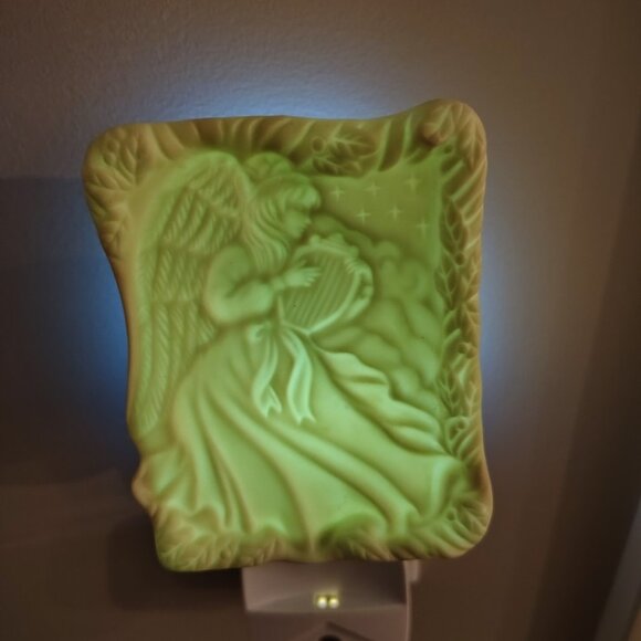 Angel Harp Lyre  Christmas Lamp Lithophane Night Light  Bisque Christmas PLUG IN - Picture 1 of 4